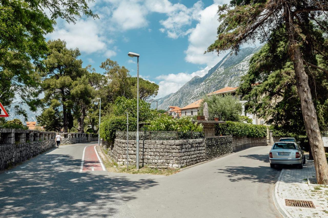 Apartments Dabinovic Kotor Exterior photo